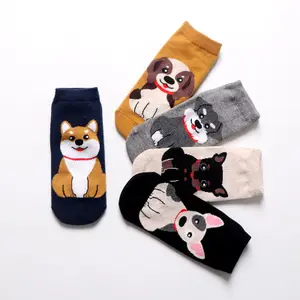 Yinyueli — chaussettes droites pour femmes et filles, chaussons avec motifs de dessin animé, coréens, mignonnes, de printemps et d'été, vente en gros, 2022