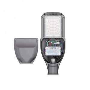 Nuovo Design Lampione Solare LED 57W Impermeabile IP66 IK10 per Esterni - Product Image 2