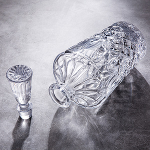Elegante Böhmen stil kristall whisky set whisky <span class=keywords><strong>decanter</strong></span> 900ml mit 6 whisky gläser wein tasse wein <span class=keywords><strong>decanter</strong></span> - Product Image 3