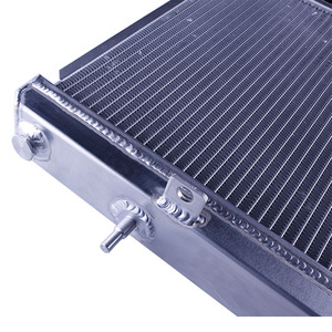 Tutto il radiatore universale di alluminio delle azione dell'automobile da corsa di barra del piatto adatto a 240SX 1995-1998 W/ KA - Product Image 4