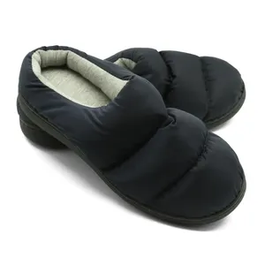 men's and women's comfortable slippers for indoor or outdoor use with waterproof function