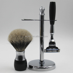 4 PC <span class=keywords><strong>set</strong></span> de <span class=keywords><strong>rasage</strong></span> avec <span class=keywords><strong>blaireau</strong></span>, rasoir, stand et bol en métal - Product Image 2