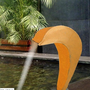 <span class=keywords><strong>Fontana</strong></span> a cascata all'aperto della <span class=keywords><strong>fontana</strong></span> <span class=keywords><strong>ornamentale</strong></span> del <span class=keywords><strong>giardino</strong></span> dell'interno della parete dell'acqua dell'acqua del ghisa
