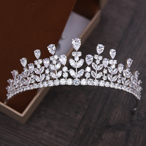 Cubic Zirconia <span class=keywords><strong>Tiara</strong></span> <span class=keywords><strong>e</strong></span> corona Da Sposa Della Principessa Della Fascia di cristallo di cerimonia nuziale accessori per Capelli - Product Image 1