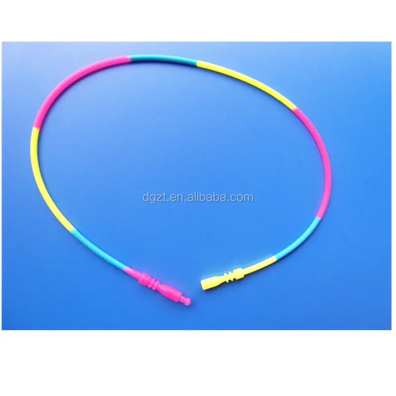 Arcobaleno tiedye gomma di silicone collana con claspe