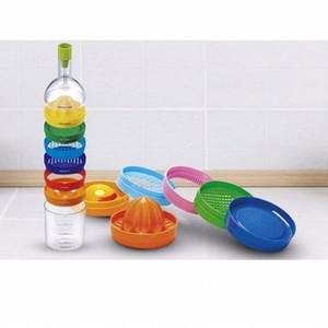 Exprimidor Manual Multifuncional Quiki para Verduras y Frutas, Botella Multiusos, Herramienta para Descorazonar, Triturador de Huevos, Modelo Q1912 de <span class=keywords><strong>ABS</strong></span>+PS+TPR - Product Image 2