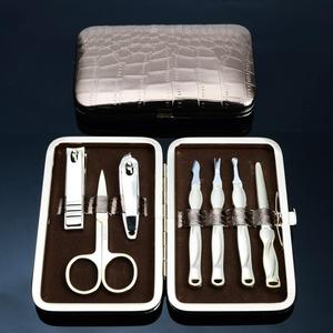 Coffret de luxe en métal plaqué or brillant <span class=keywords><strong>pour</strong></span> outils de soin des ongles, <span class=keywords><strong>manucure</strong></span> française et pédicure, idéal comme cadeau - Product Image 3
