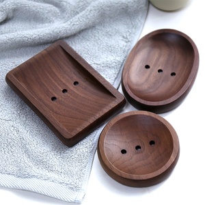 Porte-savon rond en bois de noyer noir écologique fait à la main classique - Product Image 6