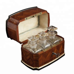 Hộp Nước Hoa Thủ Công Bằng Gỗ Hình Dạng Lạ Mắt - Product Image 1