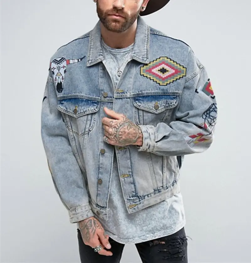 2019 In Trend Übergroße Jeans jacke mit Stickerei in Blue Wash Herren-Jeans jacke