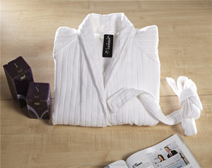 Personalizada cuello chal blanco acanalado 5 estrellas hombres raya Albornoz <span class=keywords><strong>de</strong></span> terciopelo - Product Image 1