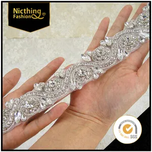 الجملة الجديدة اليدوية blingbling مطرز كريستال تريم حجر الراين دانتيل للتزيين لفستان الزفاف التبعي NRT030