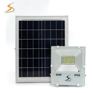 IP65 lampu banjir tenaga surya led hemat energi tahan air luar ruangan 50w dengan panel surya