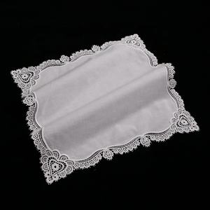 A004 السيدات المطرزة المطرزة الهانكي النساء الزفاف هدية عيد الميلاد 12 "x 12" وشاح مربع أبيض القطن الدانتيل المناديل - Product Image 5