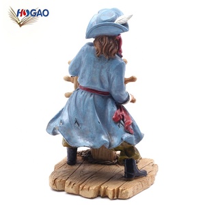 Ornamento per Acquario in Resina, Decorazioni <span class=keywords><strong>Pirata</strong></span> <span class=keywords><strong>Capitano</strong></span> in Resina, Vendita all'Ingrosso OEM, Paesaggio Artigianale in Resina <span class=keywords><strong>Capitano</strong></span> con Timone - Product Image 5