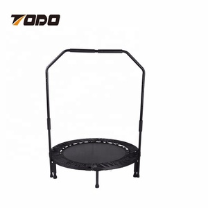 Mini trampolines pliables robustes avec cadre en acier épais, base à 6 pieds en mousse PVC, filet de protection et poignée, équipement de fitness pour le saut - Product Image 6