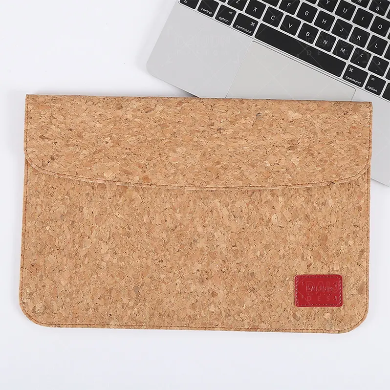 Customized made Eco-friendly Cork material personalized laptop bag computer cover for men women