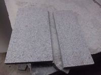 Dalles de granit flammé gris Padang G654 pour allées, voies de circulation et pavés de rue