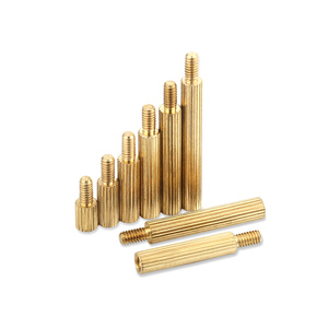 <span class=keywords><strong>M2</strong></span> <span class=keywords><strong>M2</strong></span>.5 M3 M4 ชายหญิงทองเหลืองรอบ knurled <span class=keywords><strong>standoff</strong></span>