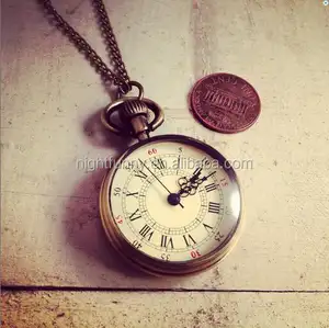 <span class=keywords><strong>Montre</strong></span> de poche ronde antique en bronze simple de style grand-père anglais ancien, collier <span class=keywords><strong>pendentif</strong></span> - Product Image 1
