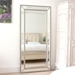 Grande Specchio di Lusso con Cornice Smussata, Appendiabiti Decorativo, Specchio da Terra Rettangolare Anticato Dorato per Soggiorno - Product Image 1