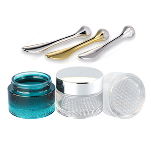 <span class=keywords><strong>5Ml</strong></span> 10Ml 20Ml 30Ml 50Ml 100Ml Màu Đen Hổ Phách Thủy Tinh Màu Đỏ Mỹ Phẩm <span class=keywords><strong>Jar</strong></span> Kem Với Thìa - Product Image 1