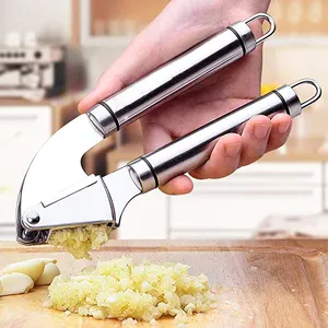 Gadget da cucina in acciaio inossidabile 304 di alta qualità spremiaglio manuale, frantoio per spremiaglio in acciaio inossidabile con pressa per aglio