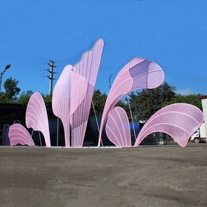 Nuovo Design 2019 di Sfondo per Palcoscenico con Grandi Petali per Matrimoni in Giardino - Product Image 2