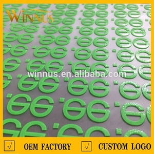 Tùy Chỉnh Nhiệt Nhiệt Báo Chí Thân Thiện Với Môi Nổi 3D Logo Cao Su Silicone Truyền Nhiệt Nhãn Cho Quần Áo - Product Image 3