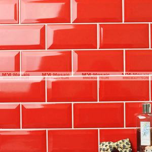 Liquidation de stock : Carreaux de céramique muraux rouges 3x6 à bords biseautés, style métro, pour crédence de cuisine – En vente - Product Image 2