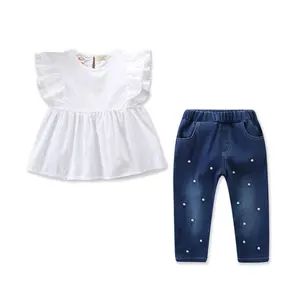 WHS08 Bambino Del Bambino Delle Ragazze Dei Vestiti Set Bianco Ruffles T-Shirt Parti Superiori Del Ricamo di Perle Jeans Denim Pant 2pcs Del Bambino di Modo Della Ragazza Vestiti