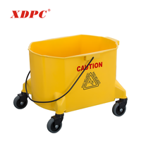 Chariot de nettoyage commercial en polypropylène (PP) avec seau essoreur jaune et panier