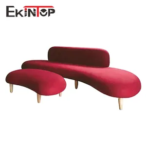 Klassieke Antieke Houten Rode Getuft Fluwelen Industriële Moderne Italiaanse Indiase Bruiloft Tantra Sofa