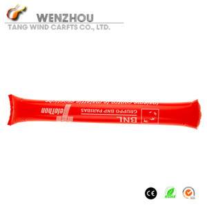 Bâton lumineux festif et de fête avec pompons, bâton lumineux en mousse LED - Product Image 3
