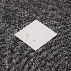 Bền vững trang phục hangtag dập nổi thiết kế giấy để sử dụng trên Hàng may mặc giày túi - Product Image 6