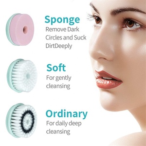2023 vente chaude <span class=keywords><strong>électrique</strong></span> sonique <span class=keywords><strong>visage</strong></span> masseur <span class=keywords><strong>Silicone</strong></span> <span class=keywords><strong>brosse</strong></span> de nettoyage du <span class=keywords><strong>visage</strong></span> pour la beauté soins personnels <span class=keywords><strong>brosse</strong></span> faciale - Product Image 2