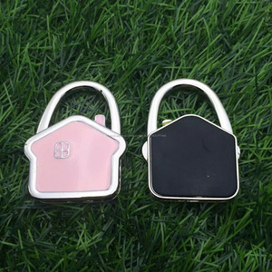 Émail rose couleur <span class=keywords><strong>maison</strong></span> forme métal sac cintre pour dame sac - Product Image 3