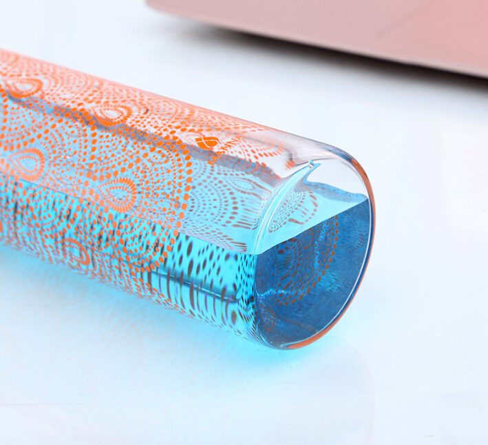 Wholesale Logo Printed retail  Single Wall  borosilicate glass Water Bottles With Bamboo Lid