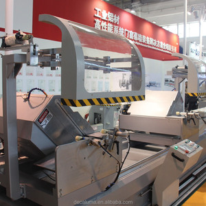 Scie de découpe de précision à double tête CNC 3 axes DECALUMA pour la fabrication de fenêtres en <span class=keywords><strong>profil</strong></span>és aluminium - Product Image 3