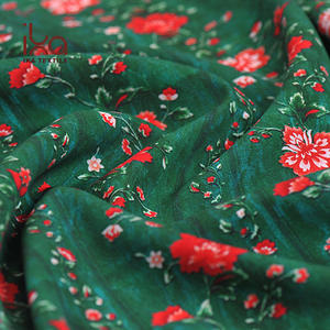 Tessuto in Seta <span class=keywords><strong>Crepe</strong></span> Georgette 100% Organico ed Ecologico con Spandex, Raso Stampato con Motivi Floreali per Pigiami e Abiti - Product Image 6