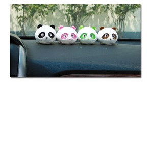 Nuevo Perfume para Ventilación de Coche con Forma de Mini Panda, el Más Vendido - Product Image 5