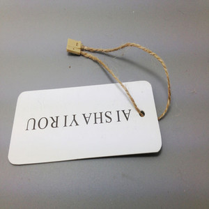 Étiquette de suspension en plastique facile à attacher avec attache à boucle à goupille verrouillable Attaches à crochet en ficelle de chanvre pour chaussures et sacs - Product Image 2