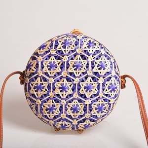 กระเป๋าสะพายไหล่ผู้หญิงทำจากไม้ไผ่ทำด้วยมืออุปกรณ์เสริมสำหรับชายหาดที่มีสไตล์ - Product Image 6