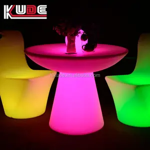 De plástico a prueba de agua ronda restaurante mesas y sillas con luz LED