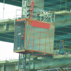 Dua Lift Konstruksi Kandang untuk Barang 2000kg - Product Image 4