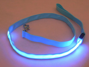 La entrega más rápida de logotipo de impresión personalizado perro Correa luz personalizado personalización <span class=keywords><strong>led</strong></span> correa de perro - Product Image 4
