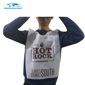 Bavoir en plastique PE sans manches personnalisé <span class=keywords><strong>pour</strong></span> adultes Tablier sanitaire jetable <span class=keywords><strong>pour</strong></span> restaurant - Product Image 3