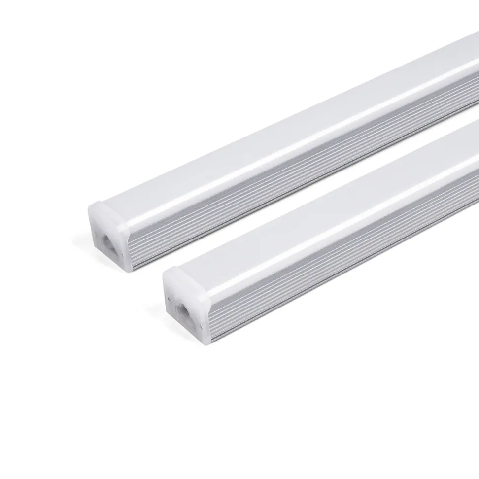 De doble tubo tienda conectable lineal de lámpara 40W 60W T5 oficina de regulación de techo luminaria 4ft 30w 4000K 5000K montado en la pared de la lámpara