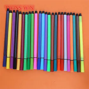 bulk wholesale art supplies from China 12 colors watercolor markers for kids Non-toxic washable pen color for Graffiti