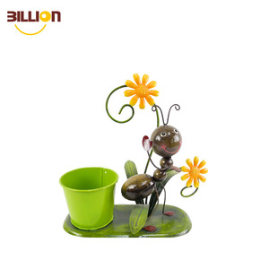 Bande <span class=keywords><strong>dessin</strong></span>ée Jardin Pot De Fleur En Métal Planteur de Fourmi - Product Image 1